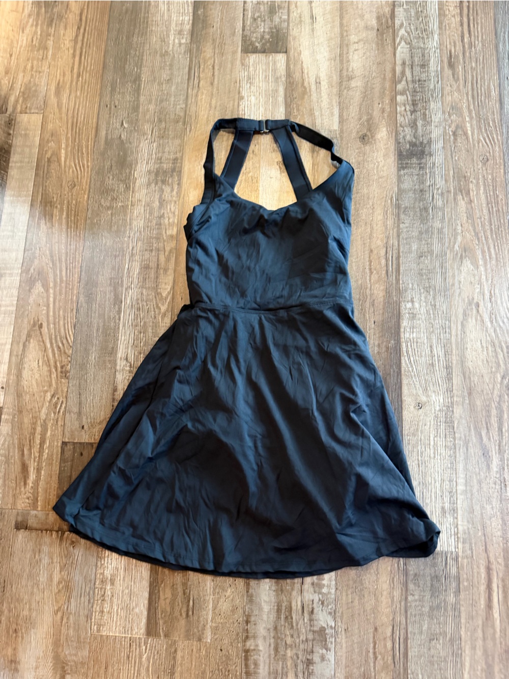 HALARA easy peasy Black Women’s athletic Dress Sz xs- cute cross cross back